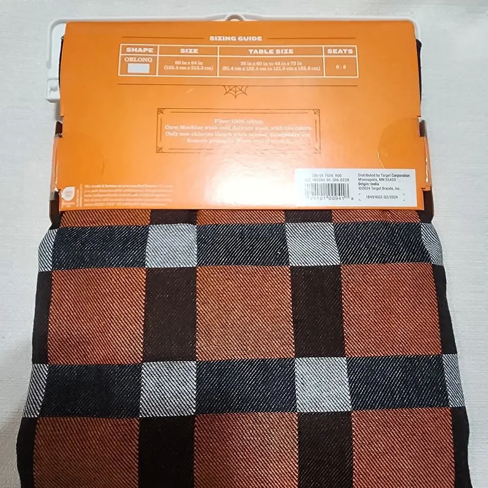 Hyde & EEK! Boutique Plaid Tablecloths 60''x 84''